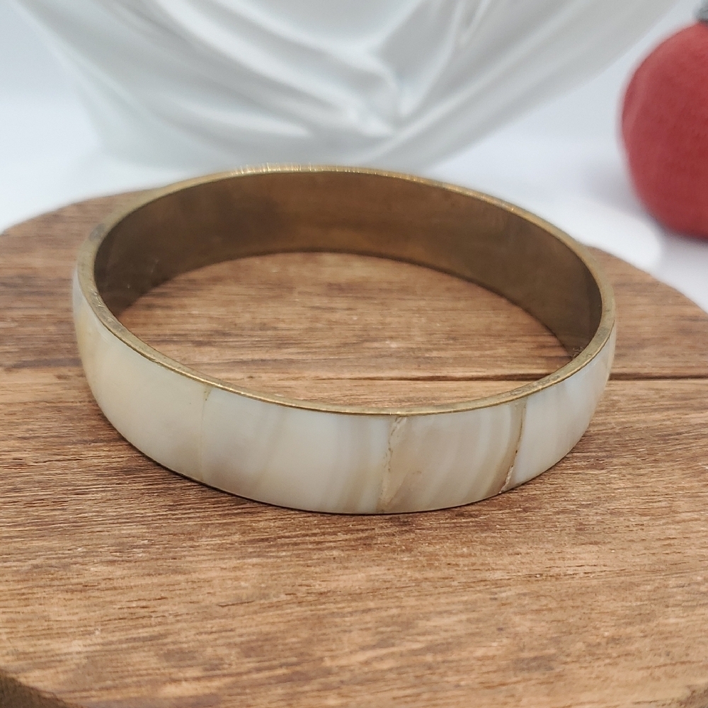 Mother Of Pearl Bracelet Bangle High End B3004